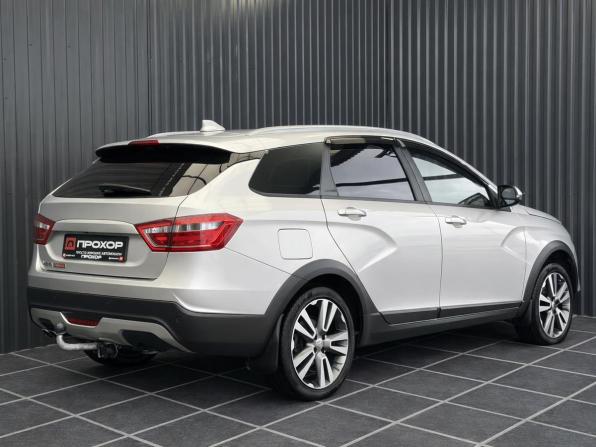 Lada (ВАЗ) Vesta I с пробегом 2018 года, цена 1 207 000 рублей, 47204 км, универсал, Автокод Объявления