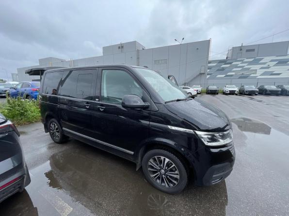 Volkswagen Multivan T6 Рестайлинг с пробегом 2022 года, цена 8 394 000 рублей, 58696 км, минивэн, Автокод Объявления