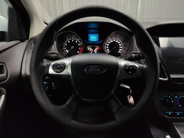 Ford Focus III с пробегом 2013 года, цена 750 000 рублей, 179379 км, хэтчбек, Автокод Объявления