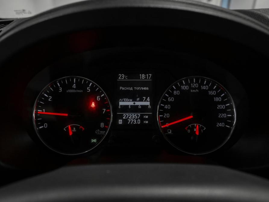 Nissan X-Trail II Рестайлинг Москва  - изображение 12