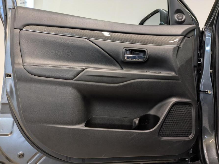 Mitsubishi Outlander III Рестайлинг 3 Санкт-Петербург  - изображение 19