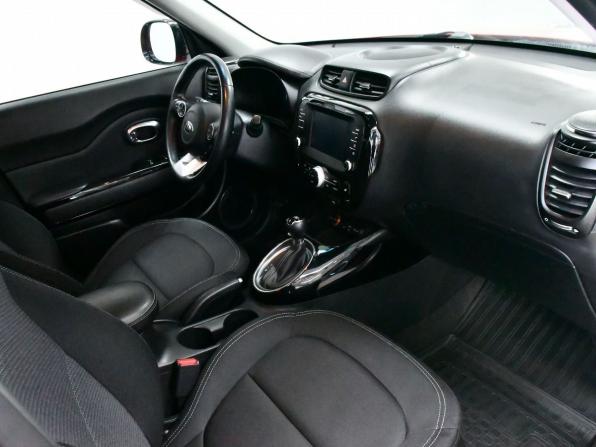 Kia Soul II Рестайлинг с пробегом 2018 года, цена 1 697 000 рублей, 82035 км, хэтчбек, Автокод Объявления