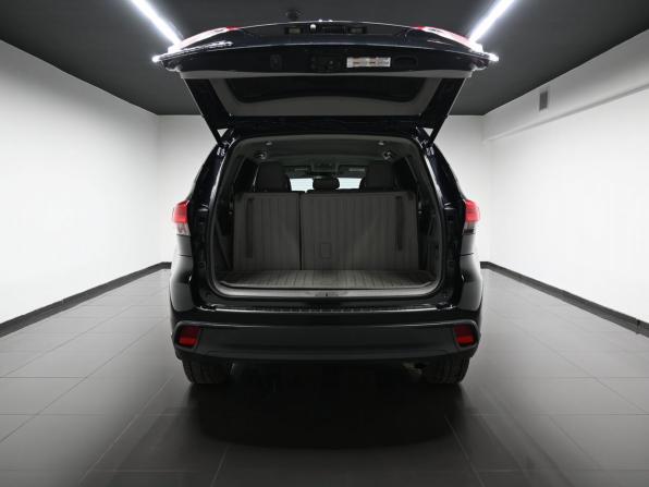 Toyota Highlander III (XU50) Рестайлинг с пробегом 2017 года, цена 2 795 000 рублей, 180427 км, внедорожник, Автокод Объявления