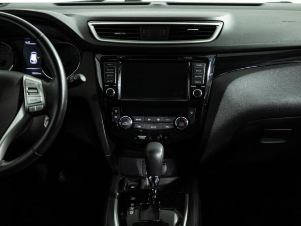 Nissan Qashqai II с пробегом 2018 года, цена 1 779 585 рублей, 123000 км, внедорожник, Автокод Объявления