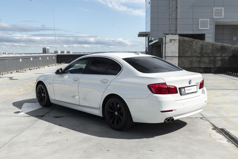 BMW 5 серии VI (F10/F11/F07) Рестайлинг Казань  - изображение 7