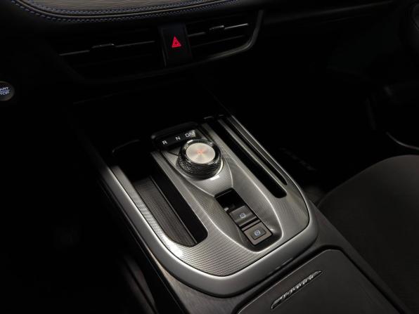 Haval Jolion I Рестайлинг с пробегом 2024 года, цена 1 999 000 рублей, 3968 км, внедорожник, Автокод Объявления