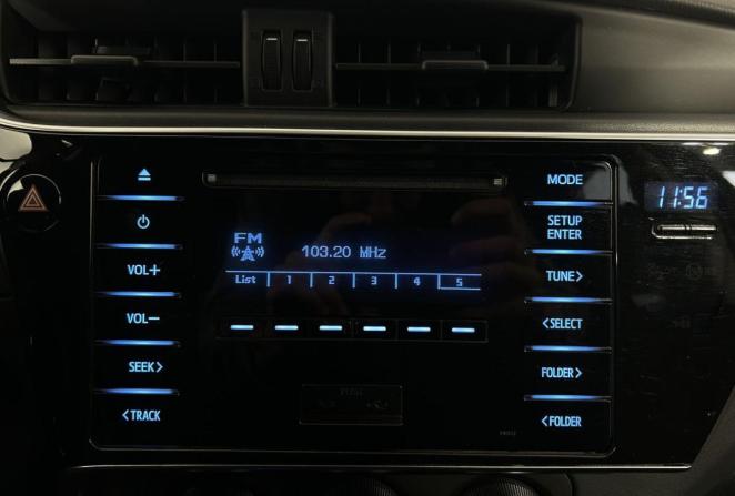 Toyota Corolla XI (E160 E170 E180) Рестайлинг 1 с пробегом 2018 года, цена 1 720 000 рублей, 120809 км, седан, Автокод Объявления