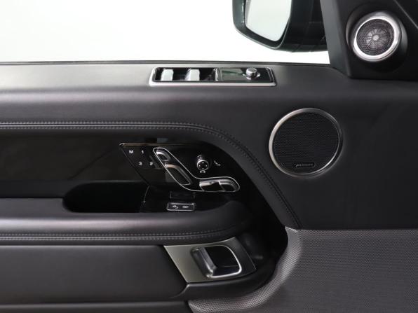 Land Rover Range Rover IV Рестайлинг с пробегом 2018 года, цена 6 699 900 рублей, 137454 км, внедорожник, Автокод Объявления