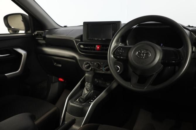 Toyota Raize I с пробегом 2021 года, цена 1 599 000 рублей, 55434 км, внедорожник, Автокод Объявления