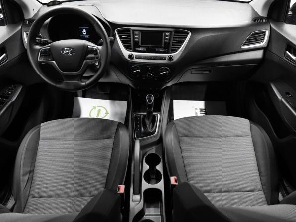 Hyundai Solaris II с пробегом 2018 года, цена 1 195 000 рублей, 131425 км, седан, Автокод Объявления