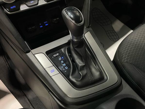 Hyundai Elantra VI (AD) Рестайлинг с пробегом 2020 года, цена 1 590 000 рублей, 105000 км, седан, Автокод Объявления