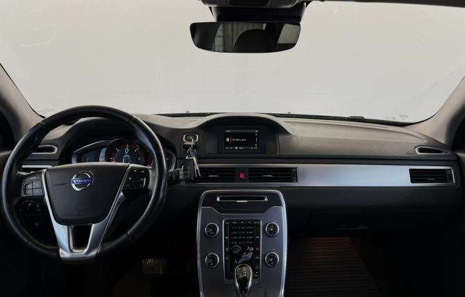 Volvo XC70 II Рестайлинг с пробегом 2015 года, цена 2 000 000 рублей, 252512 км, универсал, Автокод Объявления