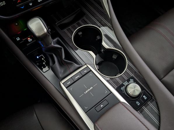 Lexus RX IV Рестайлинг с пробегом 2022 года, цена 6 800 000 рублей, 38742 км, внедорожник, Автокод Объявления