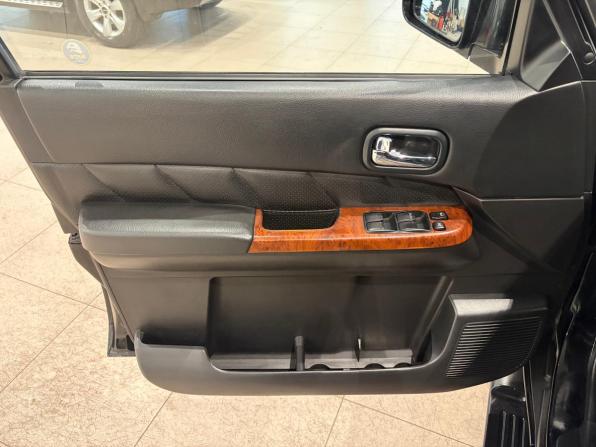 Nissan Patrol V (Y61) Рестайлинг с пробегом 2008 года, цена 1 299 000 рублей, 305061 км, внедорожник, Автокод Объявления