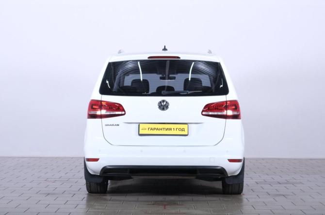 Volkswagen Sharan II Рестайлинг с пробегом 2018 года, цена 1 569 000 рублей, 109000 км, минивэн, Автокод Объявления