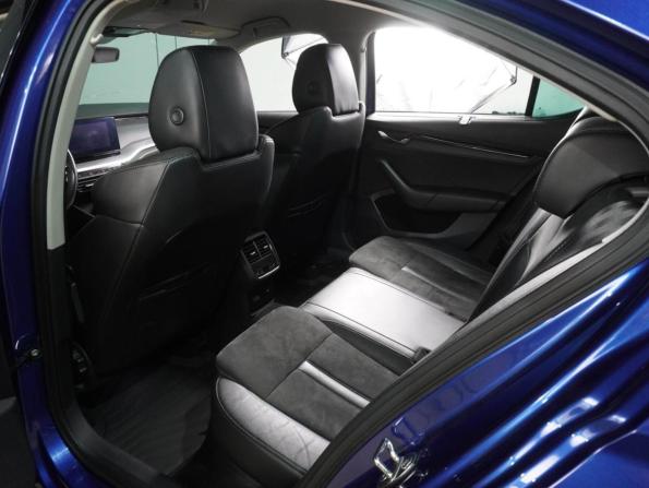 Skoda Octavia IV (A8) с пробегом 2020 года, цена 2 339 000 рублей, 118687 км, лифтбек, Автокод Объявления
