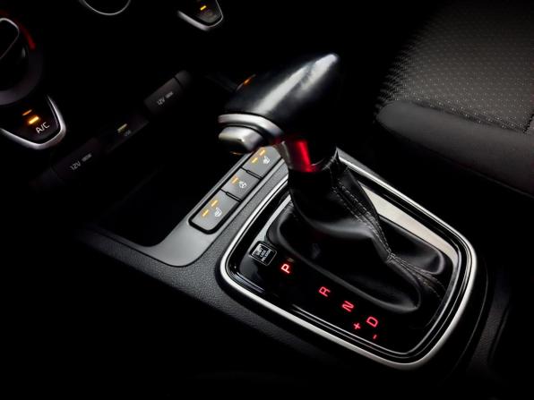Kia Rio IV Рестайлинг с пробегом 2021 года, цена 1 750 000 рублей, 93397 км, хэтчбек, Автокод Объявления