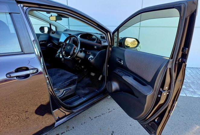 Toyota Sienta II с пробегом 2017 года, цена 1 400 000 рублей, 128721 км, компактвэн, Автокод Объявления