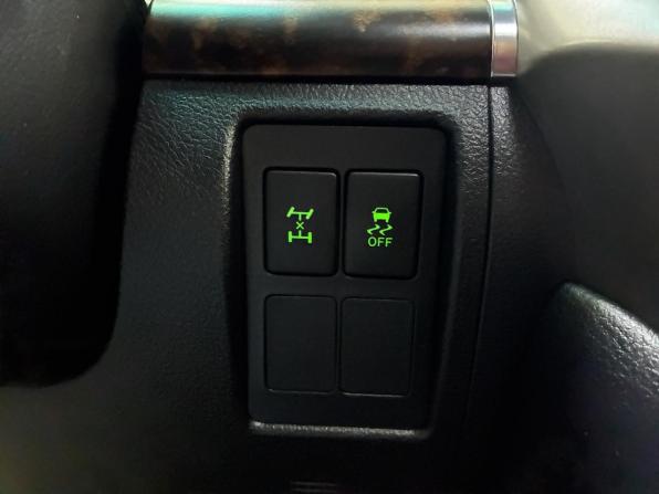 Toyota Land Cruiser 200 Series с пробегом 2011 года, цена 2 499 000 рублей, 255000 км, внедорожник, Автокод Объявления