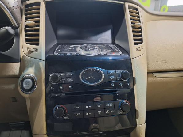 Infiniti FX II (S51) с пробегом 2011 года, цена 1 675 000 рублей, 181324 км, внедорожник, Автокод Объявления