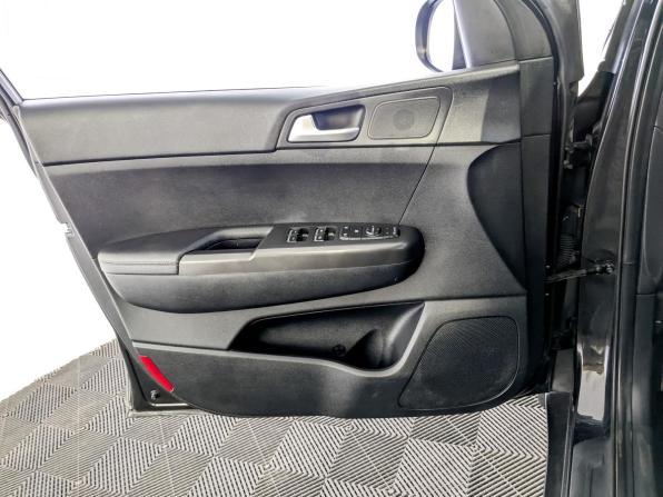 Kia Sportage IV Рестайлинг с пробегом 2020 года, цена 1 925 000 рублей, 189255 км, внедорожник, Автокод Объявления