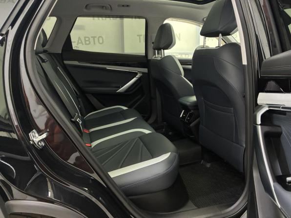 Geely Atlas II с пробегом 2024 года, цена 2 899 000 рублей, 25000 км, внедорожник, Автокод Объявления