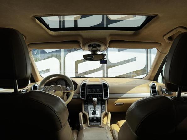 Porsche Cayenne II (958) с пробегом 2010 года, цена 1 920 000 рублей, 367762 км, внедорожник, Автокод Объявления