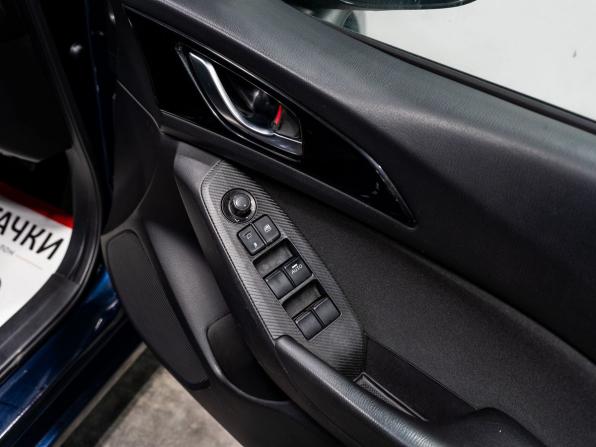 Mazda Axela III с пробегом 2015 года, цена 1 230 000 рублей, 191710 км, хэтчбек, Автокод Объявления