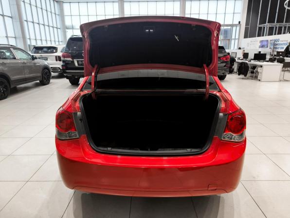Chevrolet Cruze I Рестайлинг с пробегом 2014 года, цена 580 000 рублей, 300133 км, седан, Автокод Объявления