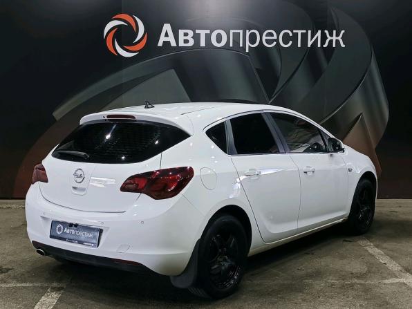 Opel Astra J с пробегом 2010 года, цена 550 000 рублей, 220000 км, универсал, Автокод Объявления