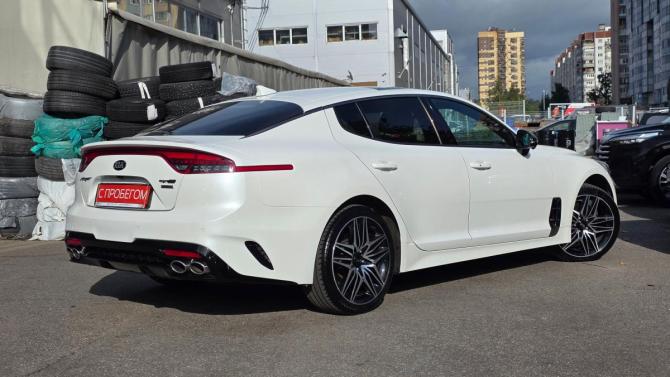 Kia Stinger I с пробегом 2021 года, цена 3 165 000 рублей, 65700 км, лифтбек, Автокод Объявления