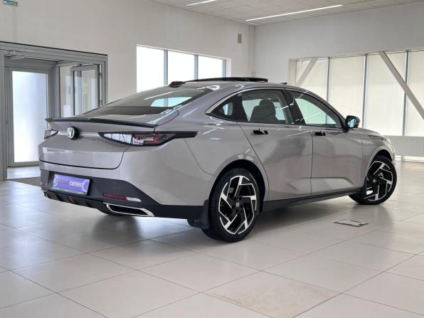 Changan Lamore с пробегом 2024 года, цена 2 000 000 рублей, 11037 км, седан, Автокод Объявления