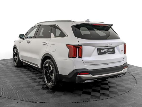 Kia Sorento IV Рестайлинг с пробегом 2024 года, цена 4 850 000 рублей, 45082 км, внедорожник, Автокод Объявления