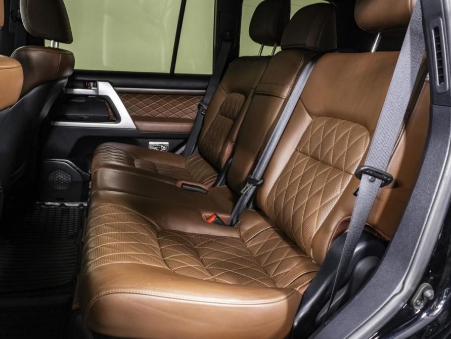 Toyota Land Cruiser 200 Series Рестайлинг 2 Москва  - изображение 15