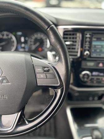 Mitsubishi Outlander III Рестайлинг 2 с пробегом 2017 года, цена 1 999 000 рублей, 138780 км, внедорожник, Автокод Объявления