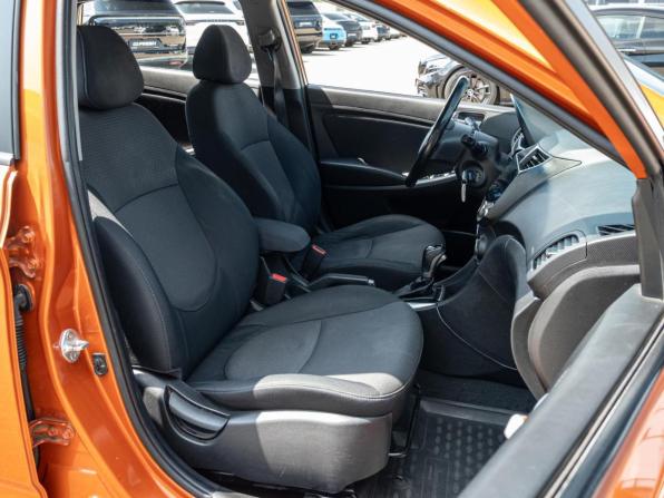 Hyundai Solaris I Рестайлинг с пробегом 2015 года, цена 1 050 000 рублей, 101565 км, хэтчбек, Автокод Объявления