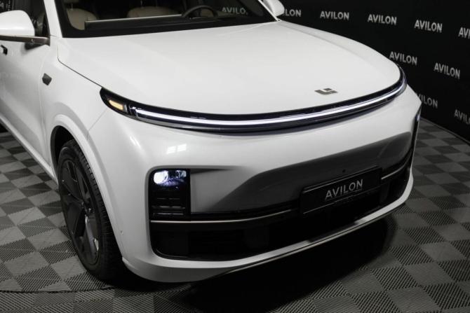Новый Li Auto (Lixiang) L9 I Рестайлинг 2025 года, цена 11 990 000 рублей, внедорожник, Автокод Объявления