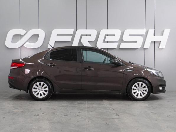 Kia Rio III Рестайлинг с пробегом 2015 года, цена 944 000 рублей, 195434 км, седан, Автокод Объявления