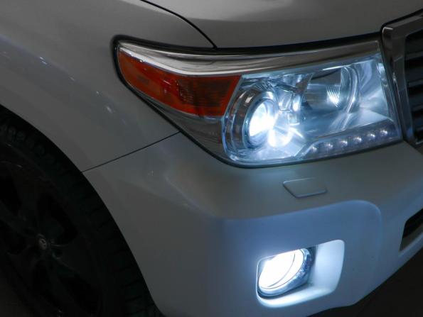 Toyota Land Cruiser 200 Series Рестайлинг 1 с пробегом 2014 года, цена 3 700 000 рублей, 273533 км, внедорожник, Автокод Объявления