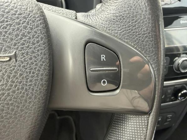 Renault Sandero II с пробегом 2017 года, цена 720 000 рублей, 209565 км, хэтчбек, Автокод Объявления