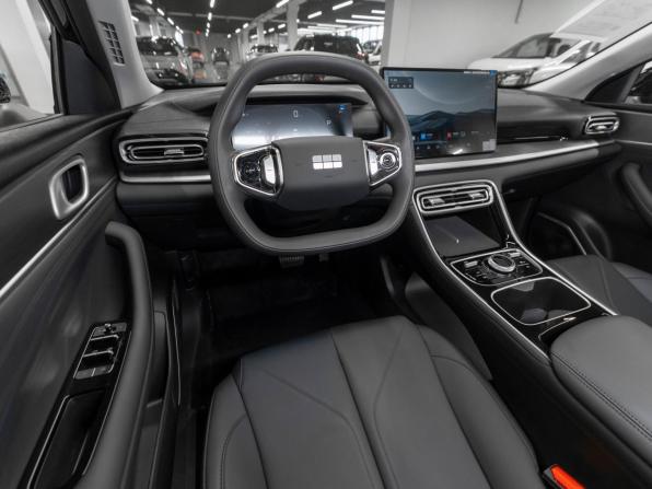 Geely Galaxy Starshine 6 с пробегом 2025 года, цена 2 650 000 рублей, 17 км, седан, Автокод Объявления
