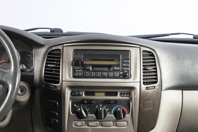 Toyota Land Cruiser 100 Series Рестайлинг 2 с пробегом 2005 года, цена 2 749 000 рублей, 265000 км, внедорожник, Автокод Объявления