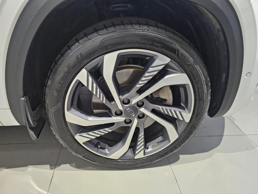 Geely Monjaro I Москва  - изображение 28