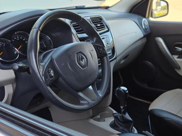 Renault Logan II с пробегом 2016 года, цена 869 000 рублей, 57000 км, седан, Автокод Объявления