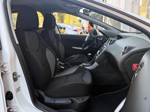 Peugeot 308 I Рестайлинг с пробегом 2012 года, цена 598 000 рублей, 118389 км, хэтчбек, Автокод Объявления