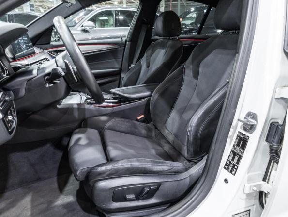 BMW 5 серии VII (G30/G31/G38) с пробегом 2018 года, цена 2 999 700 рублей, 173551 км, седан, Автокод Объявления