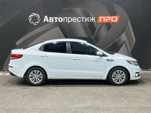 Kia Rio III Рестайлинг с пробегом 2017 года, цена 890 000 рублей, 147520 км, седан, Автокод Объявления