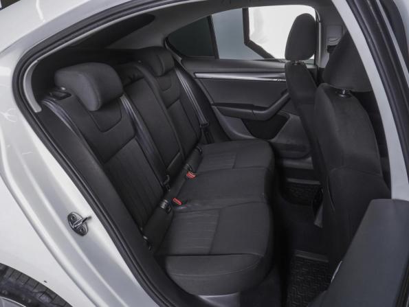 Skoda Octavia III (A7) Рестайлинг с пробегом 2017 года, цена 1 700 000 рублей, 132010 км, лифтбек, Автокод Объявления