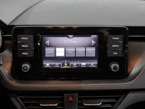 Skoda Rapid II с пробегом 2021 года, цена 1 355 000 рублей, 139828 км, лифтбек, Автокод Объявления