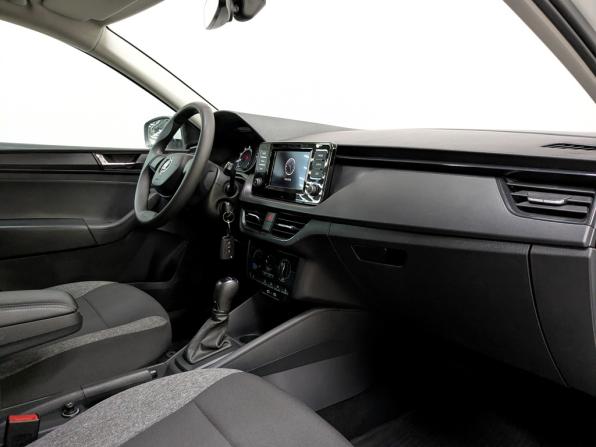 Skoda Rapid II с пробегом 2021 года, цена 1 600 000 рублей, 94262 км, лифтбек, Автокод Объявления